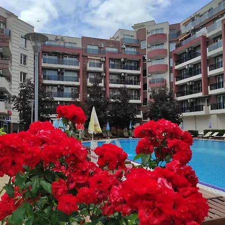 アパート Admiral Plaza Apartament サニービーチ