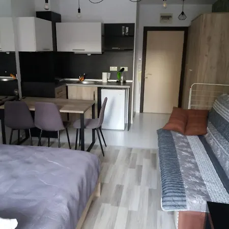 شقة Admiral Plaza Apartament *