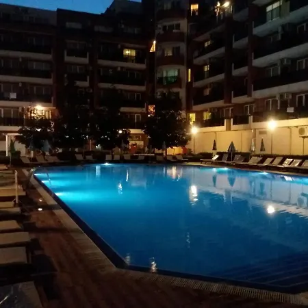 Admiral Plaza Apartament Apartment